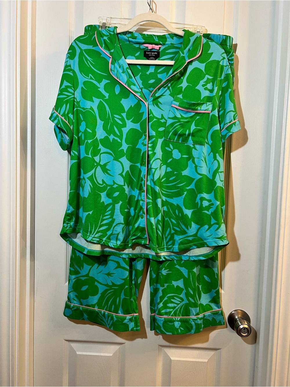 🦋 kate spade Green and Blue Floral Pajama Set with Pink Piping size 1x